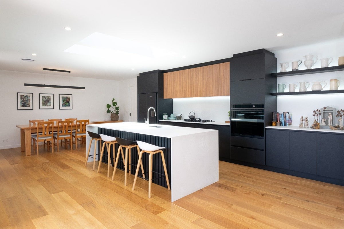 7 Rangataiki Place, Awatoto, Napier - Carousel 1