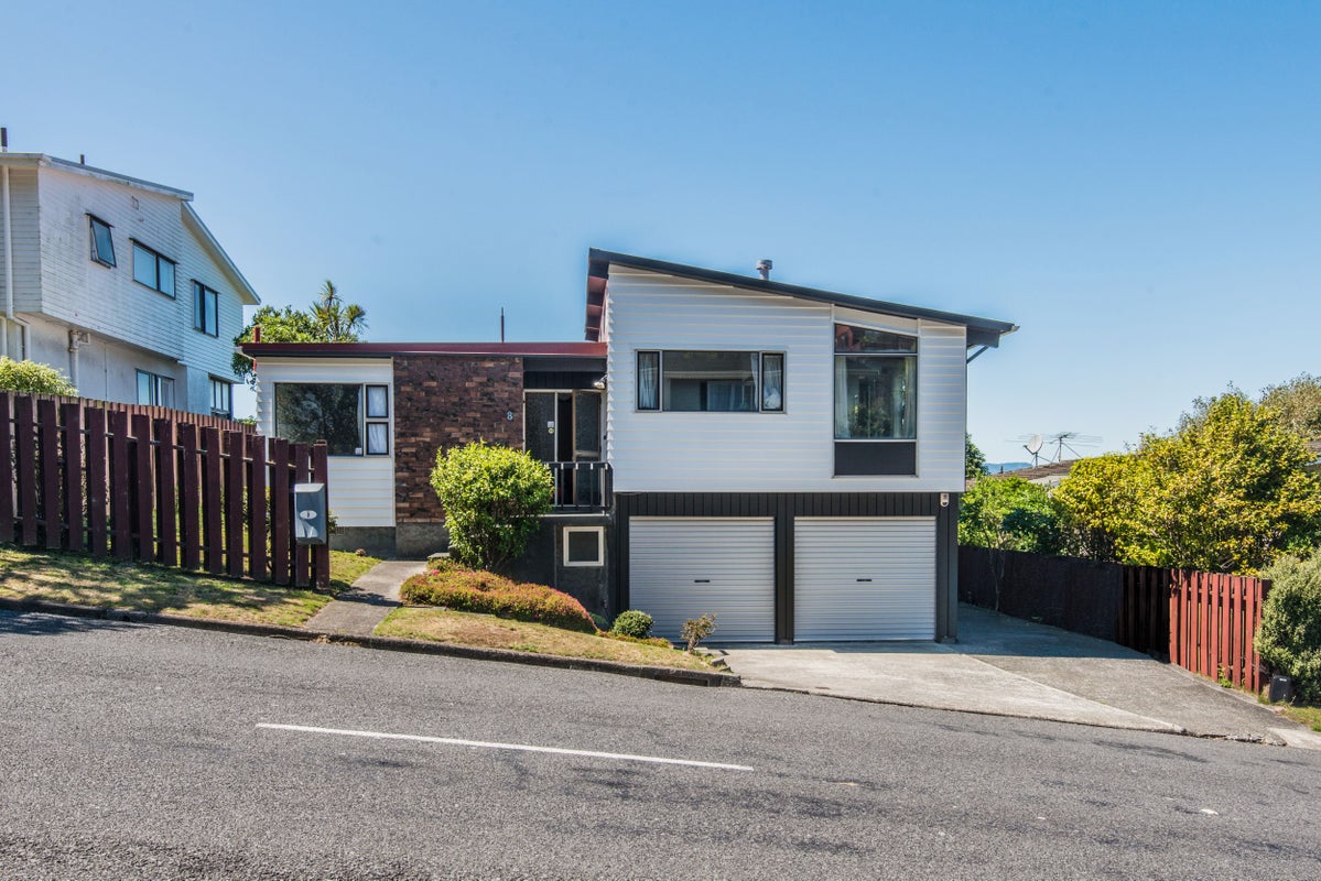 8 John Sims Drive, Broadmeadows, Wellington - Carousel 1