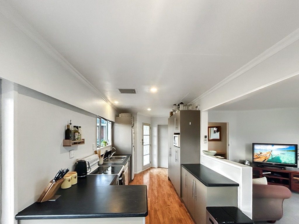 3 Palliser Place, Milson, Palmerston North - Carousel 2