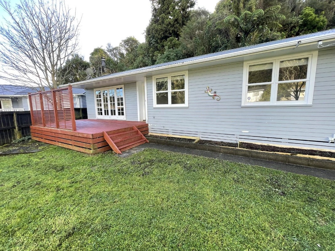 5 JOHN STREET, Petone, Lower Hutt - Carousel 2