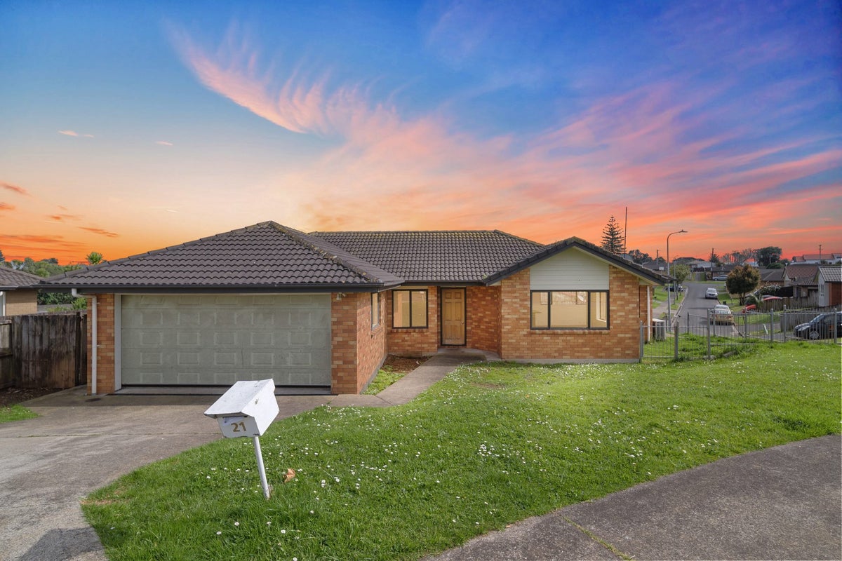 21 Masters Place, Favona, Auckland - Carousel 1