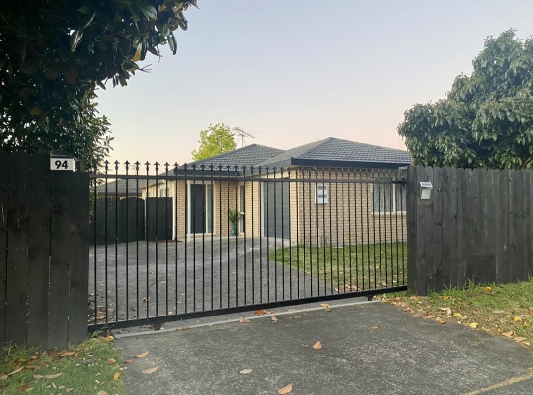 94 Manuroa Road, Takanini, Auckland - Carousel 19