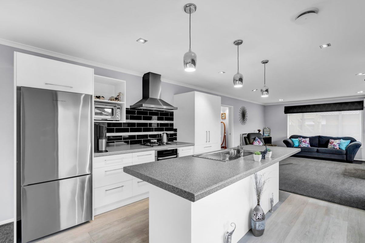 55 Penrod Drive, Bell Block, New Plymouth - Carousel 2