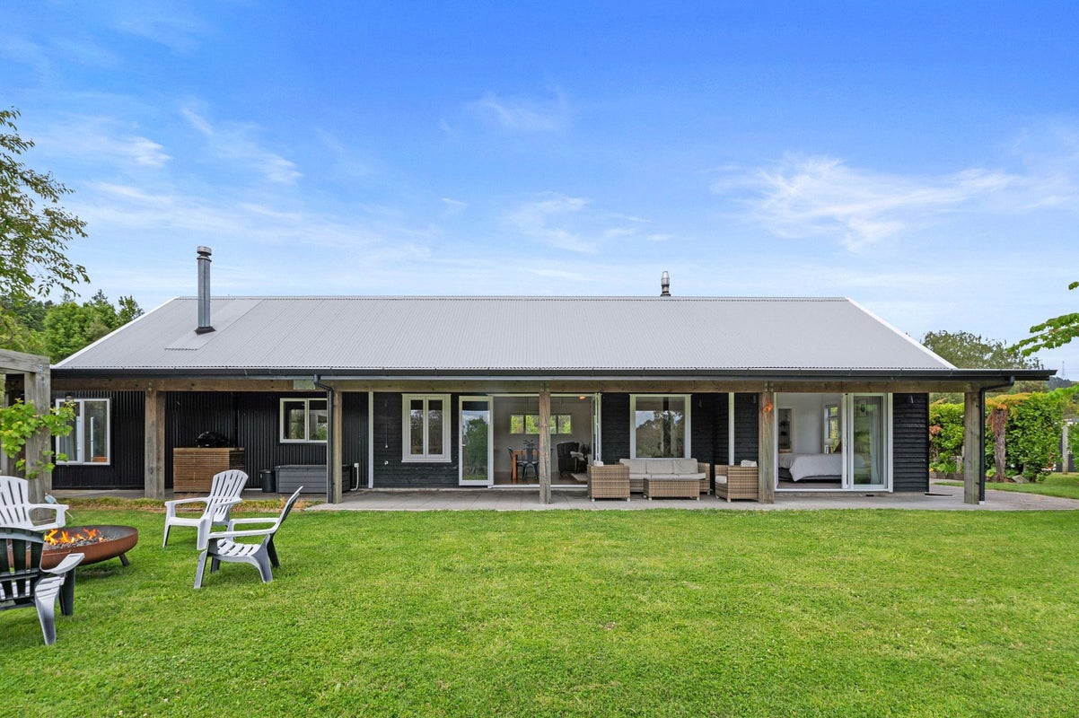 1/142 Mapara Road, Acacia Bay, Taupo - Carousel 1