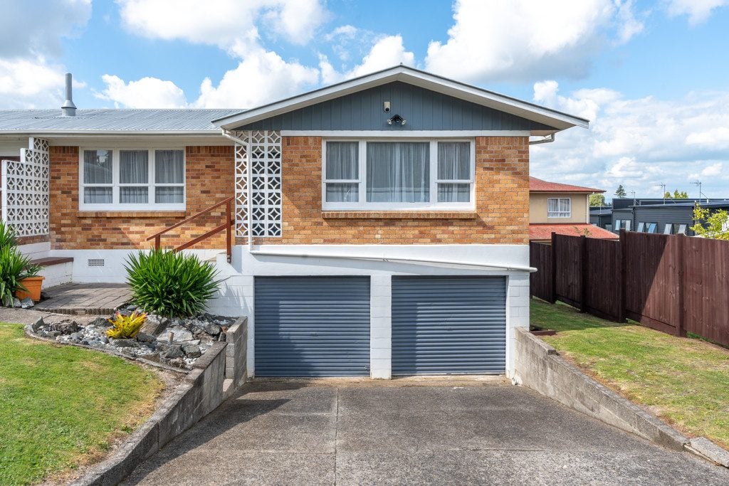 6A Scotland Place, Hillcrest, Hamilton - Carousel 1