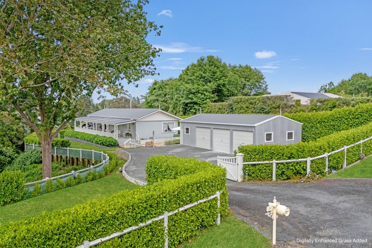 59 Hyland Place, Waiuku, Waiuku - Carousel 1