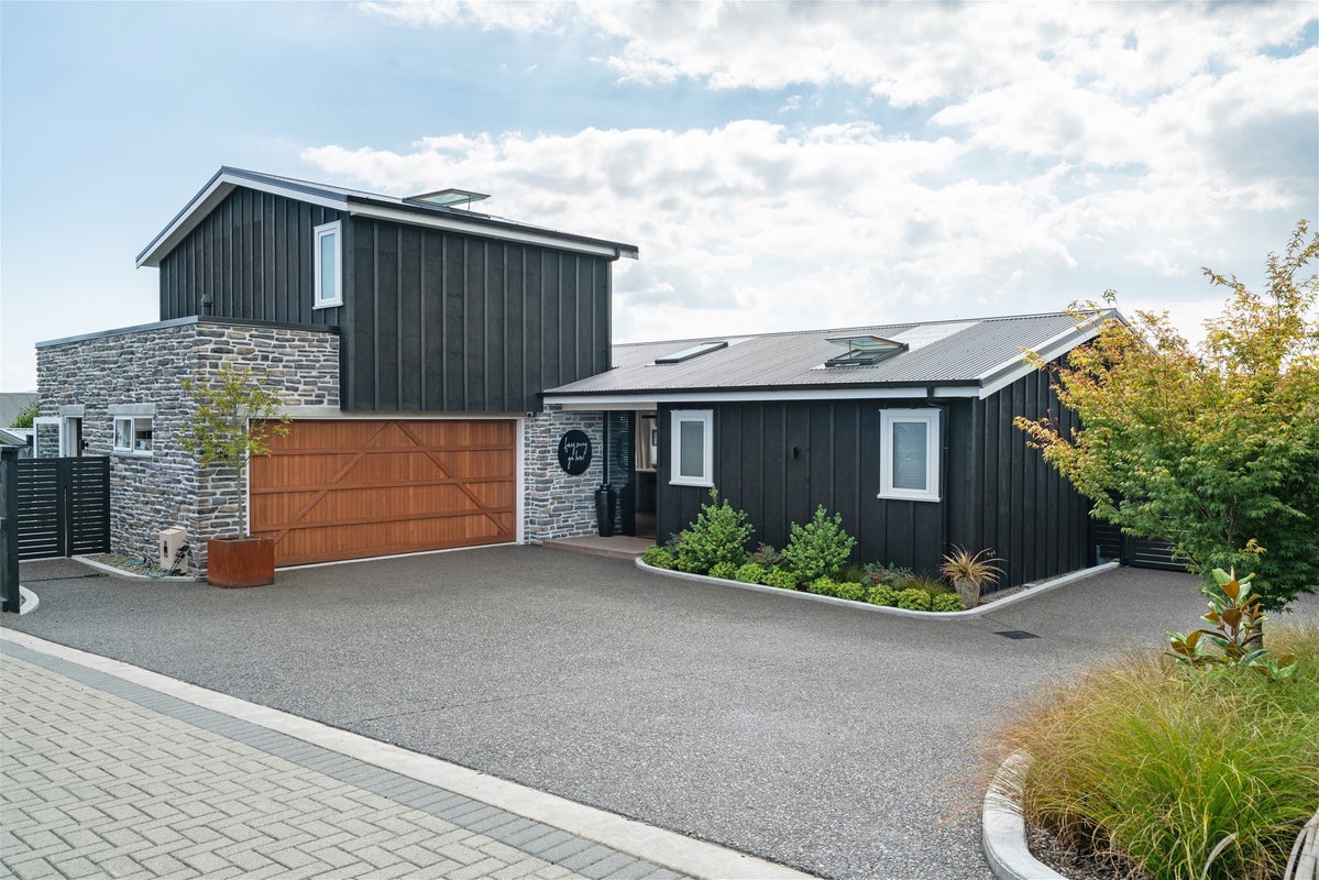 75B Rokino Road, Hilltop, Taupo - Carousel 1