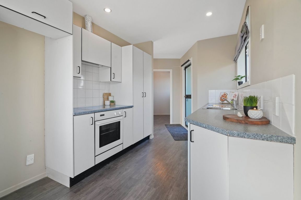 22 Skerten Avenue, Hornby, Christchurch - Carousel 2