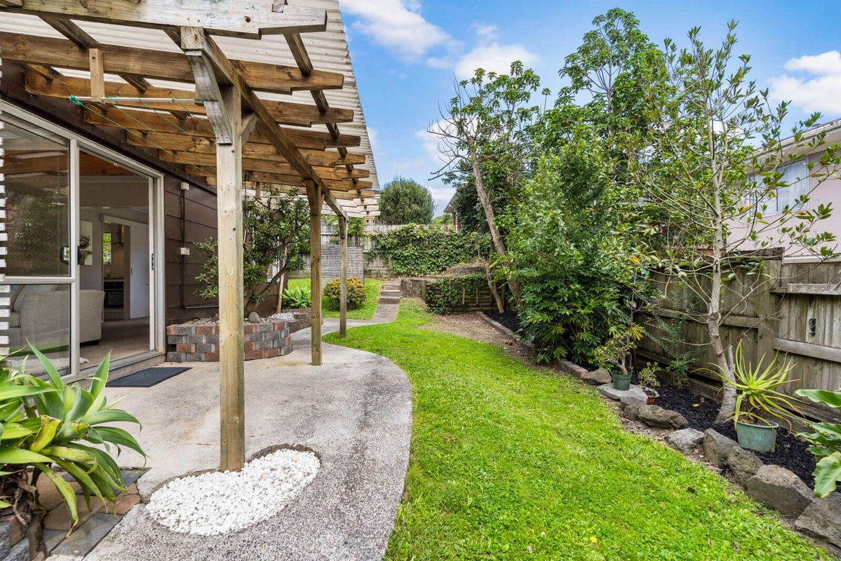 54 Kohekohe Street, New Lynn, Auckland - Carousel 2