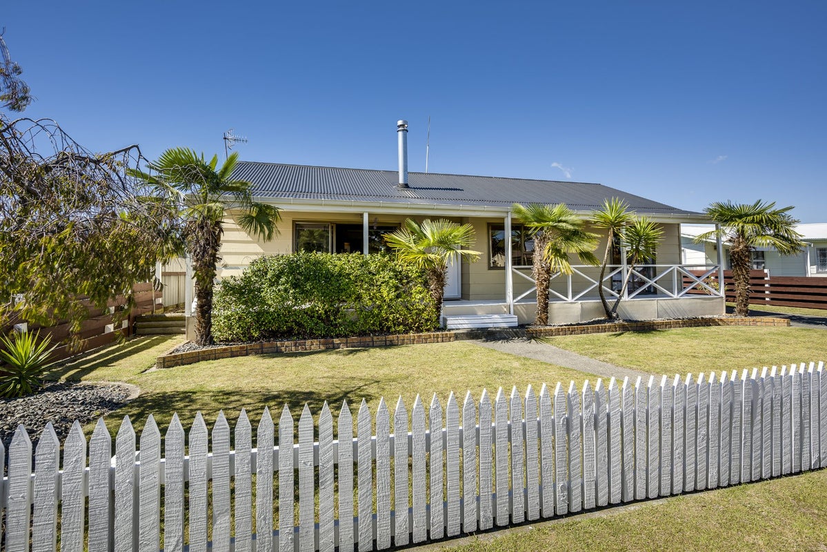 21 Tait Drive, Greenmeadows, Napier - Carousel 17