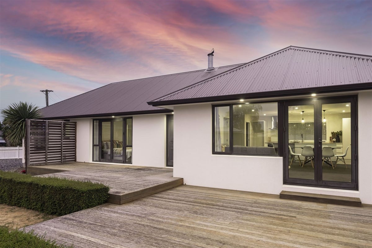 10 Epping Place, Burnside, Christchurch - Carousel 2