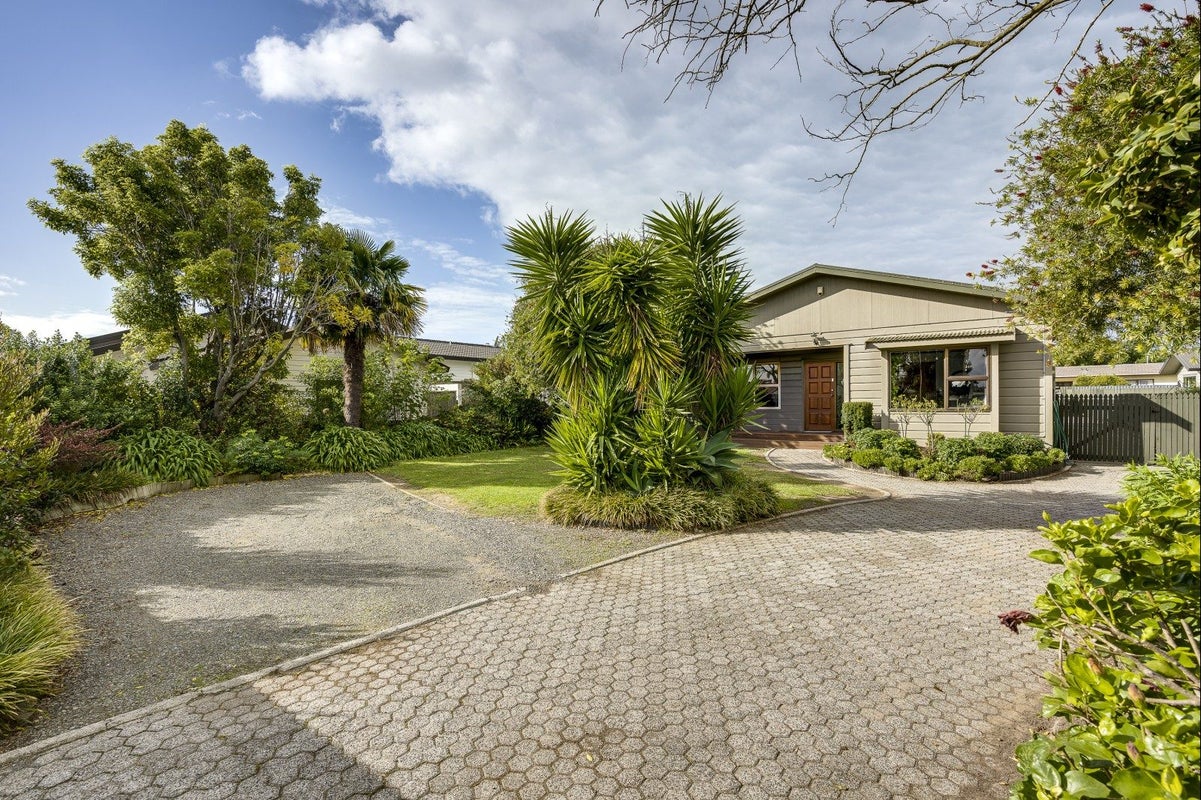 213 Taradale Road, Pirimai, Napier - Carousel 20