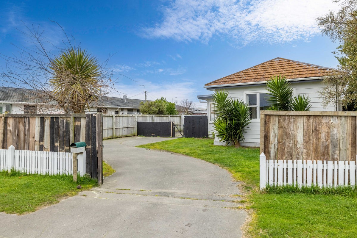 15 Owles Terrace, New Brighton, Christchurch - Carousel 17