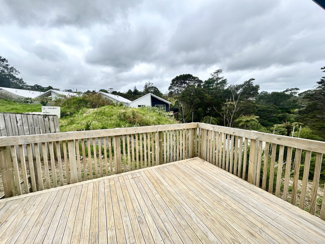 28 Mantra Road, Massey, Auckland - Carousel 6