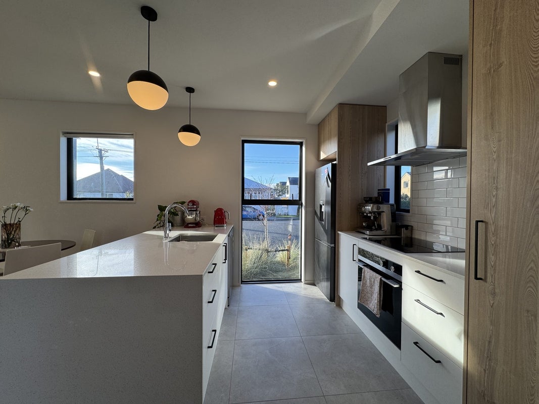 1/499 Manchester Street, St Albans, Christchurch - Carousel 2