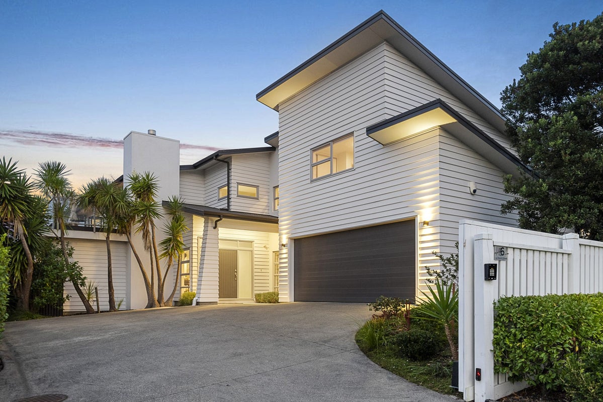 6 Regent Street, Devonport, Auckland - Carousel 1