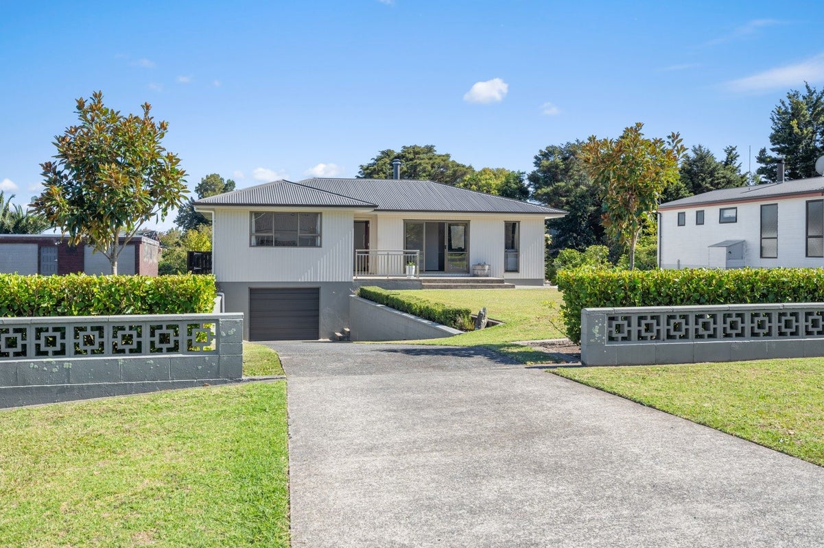 11 Spencer Street, Te Aroha, Te Aroha - Carousel 1