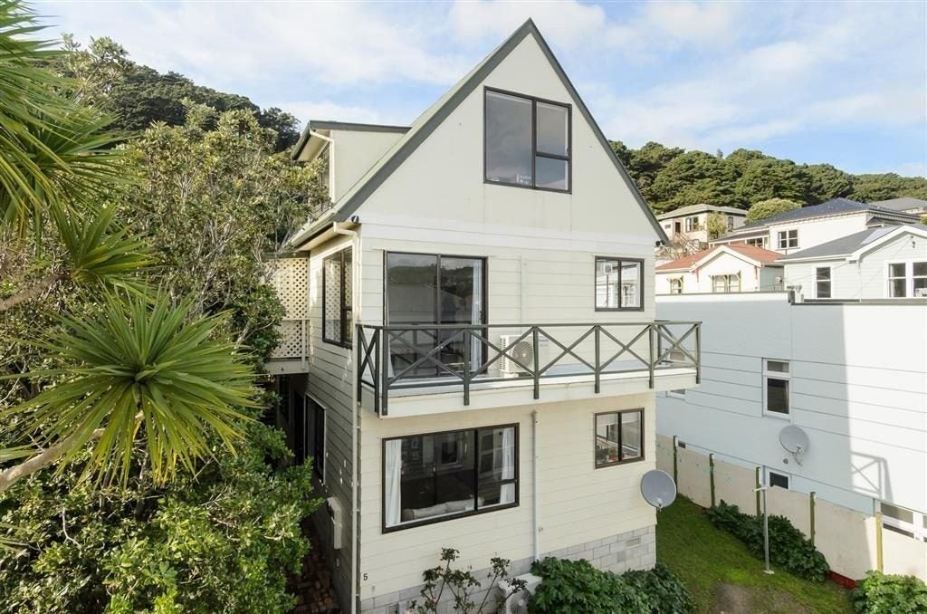 6/51 Austin St, Mount Victoria, Wellington, Wellington - Carousel 1
