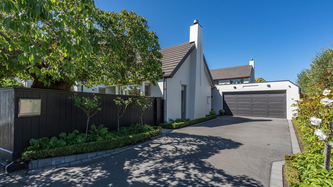 42 McDougall Avenue, St Albans, Christchurch - Carousel 2