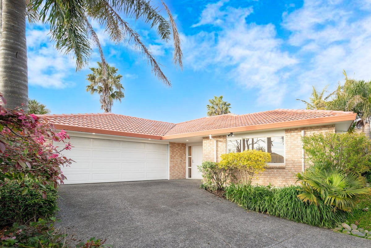 5 Pukatea Avenue, Albany, Auckland - Carousel 2