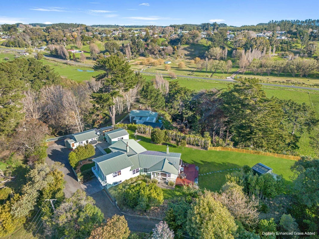 38 Hewitts Road, Marybank, Whanganui - Carousel 1