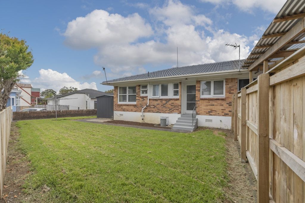 3/33 Landscape Road, Papatoetoe, Auckland - Carousel 2