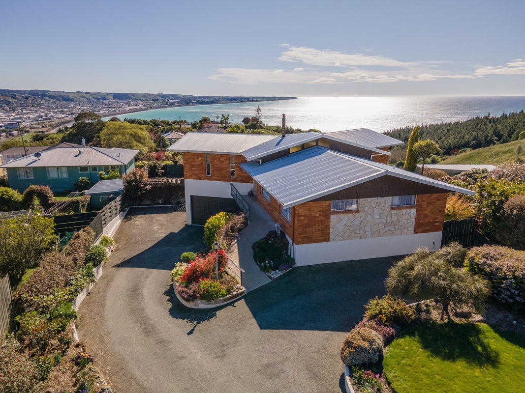 18 Brinkburn Street, South Hill, Oamaru - Carousel 1