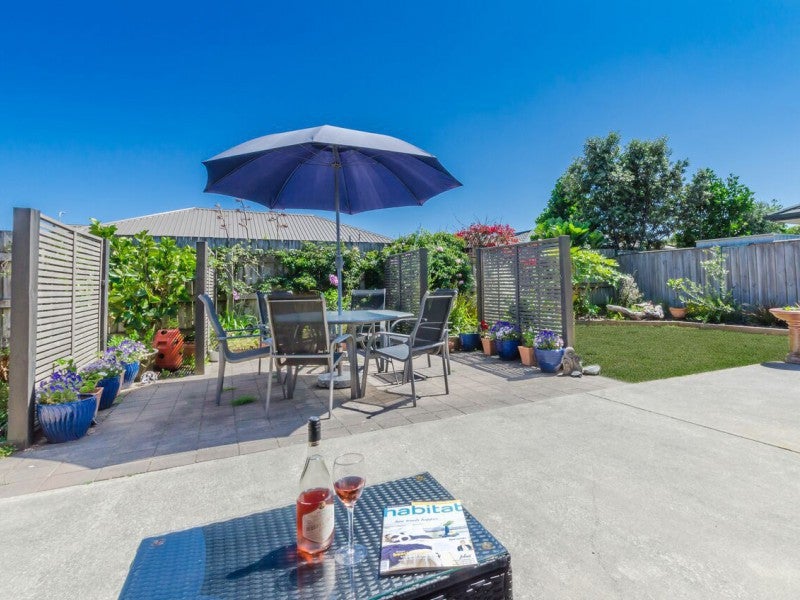 2 William Noel Place, Waikanae Beach, Waikanae - Carousel 2