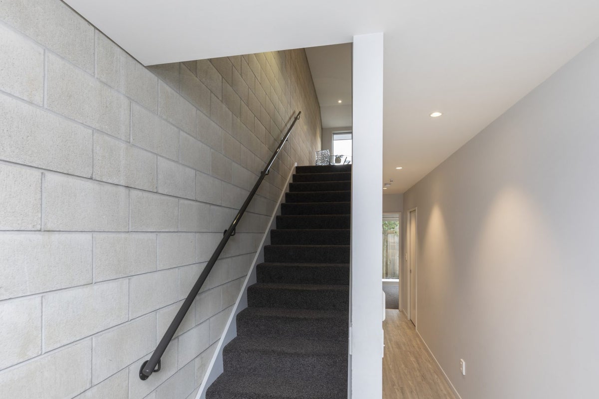 2/24 Dickens Street, Addington, Christchurch - Carousel 21