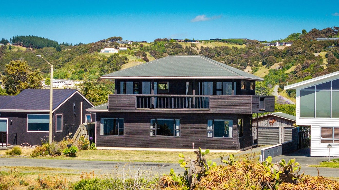 40 Le Quesne Road, Bay View, Napier - Carousel 2