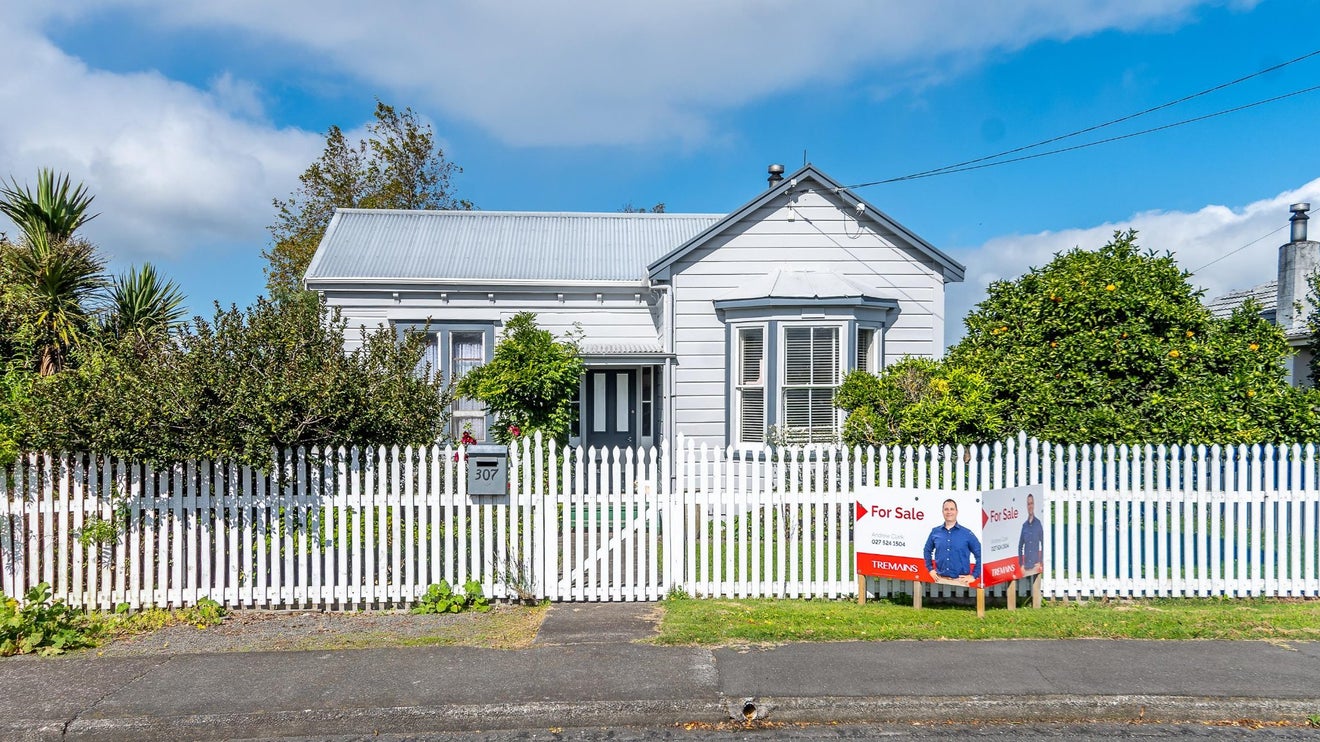 311 Terrace Road, Parkvale, Hastings - Carousel 1