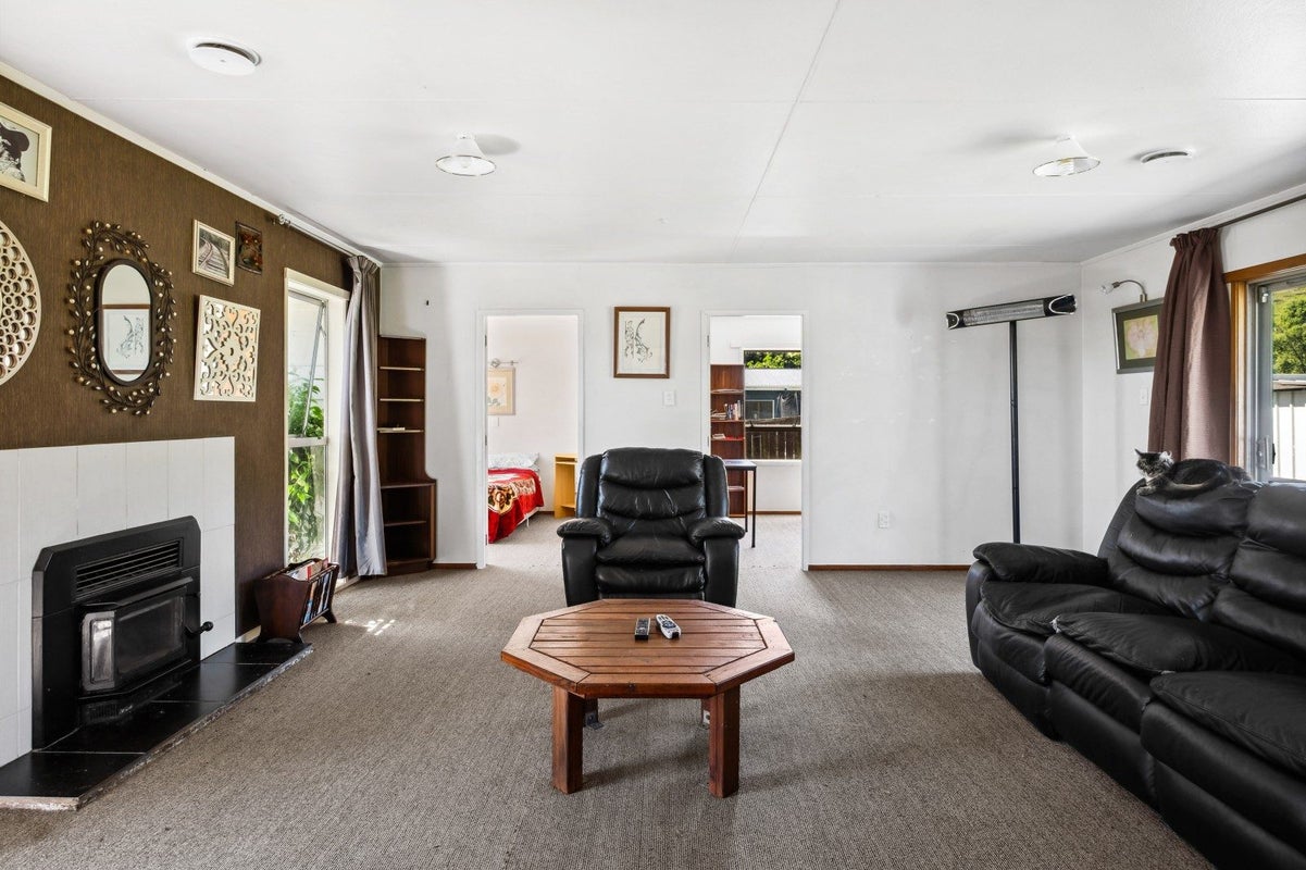 27 Einstein Street, Outer Kaiti, Gisborne - Carousel 2