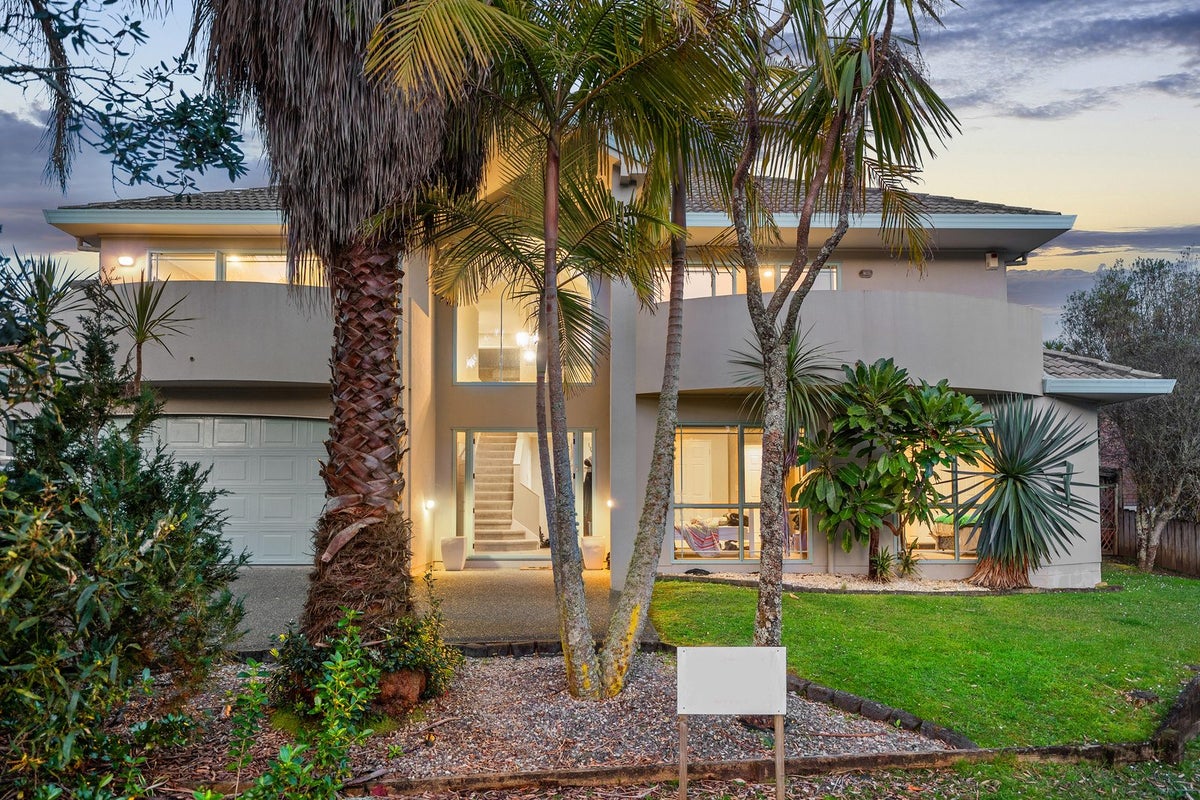 24 Calypso Way, Unsworth Heights, Auckland - Carousel 1