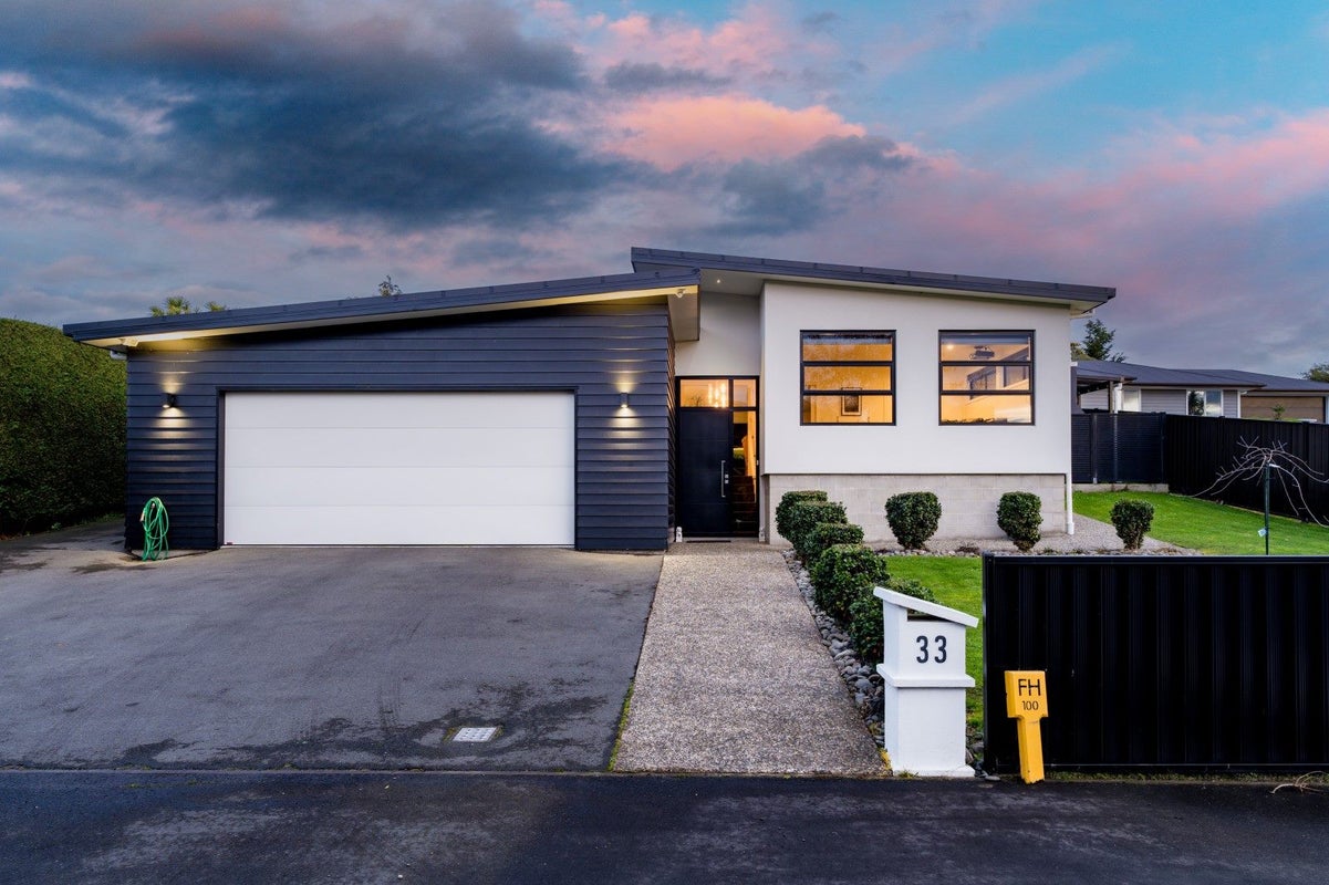 33 Friendship Drive, Waldronville, Dunedin - Carousel 1