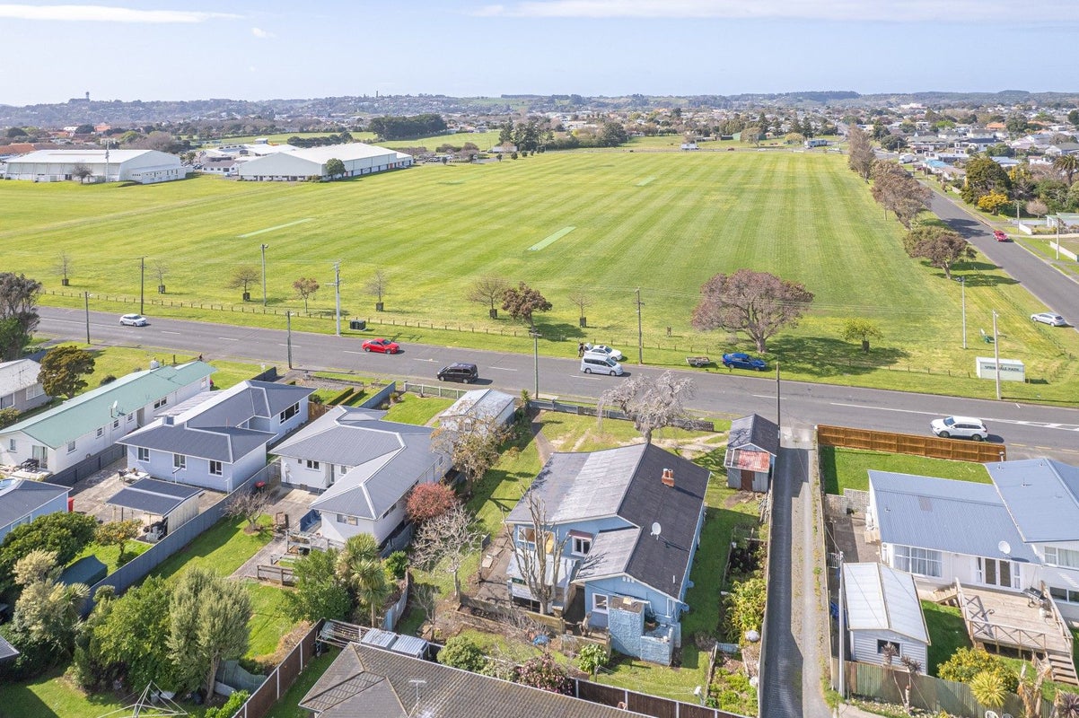 152 Parsons Street, Springvale, Whanganui - Carousel 2