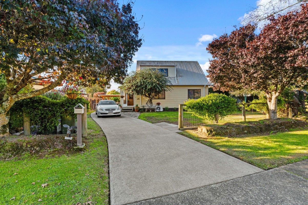 16 Brookdale Drive, Ngongotaha, Rotorua - Carousel 1