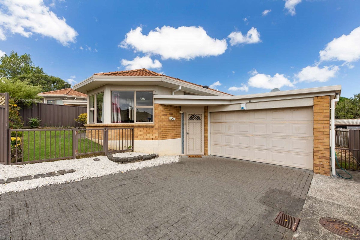 31 Richardson Road, Mount Albert, Auckland - Carousel 2