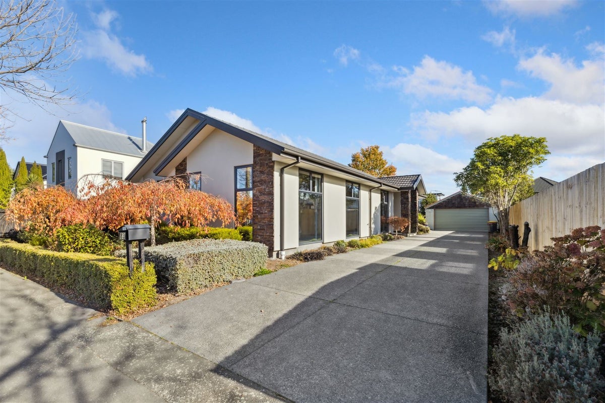 83 Bishop Street, St Albans, Christchurch - Carousel 1