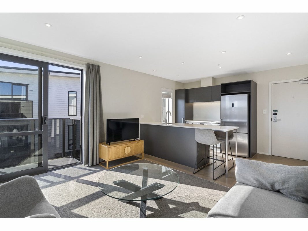 201/69E Hall Avenue, Mangere, Auckland - Carousel 2