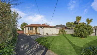 20 Rosier Road, Glen Eden, Auckland - Carousel 1