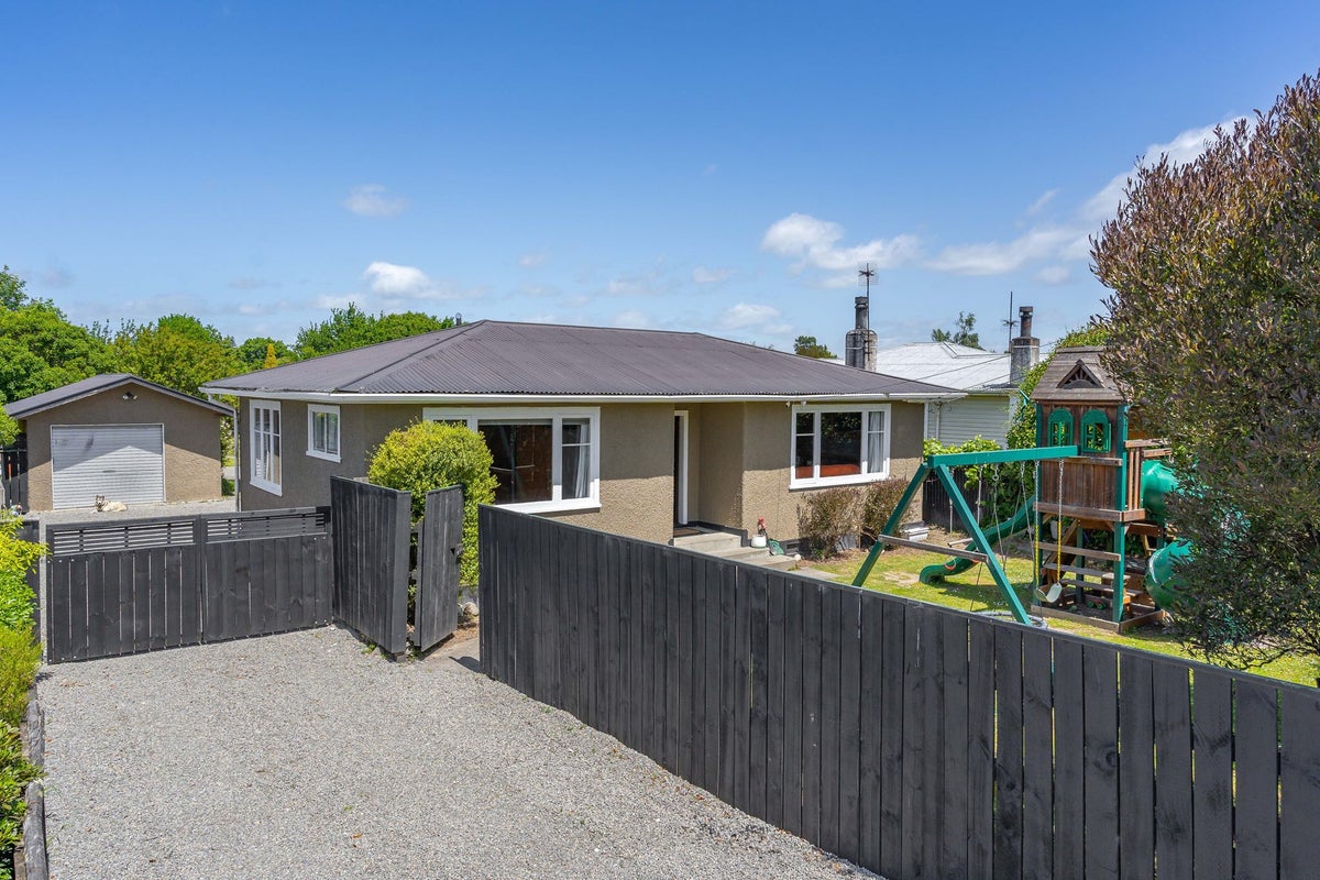 137 High Street, Solway, Masterton - Carousel 1