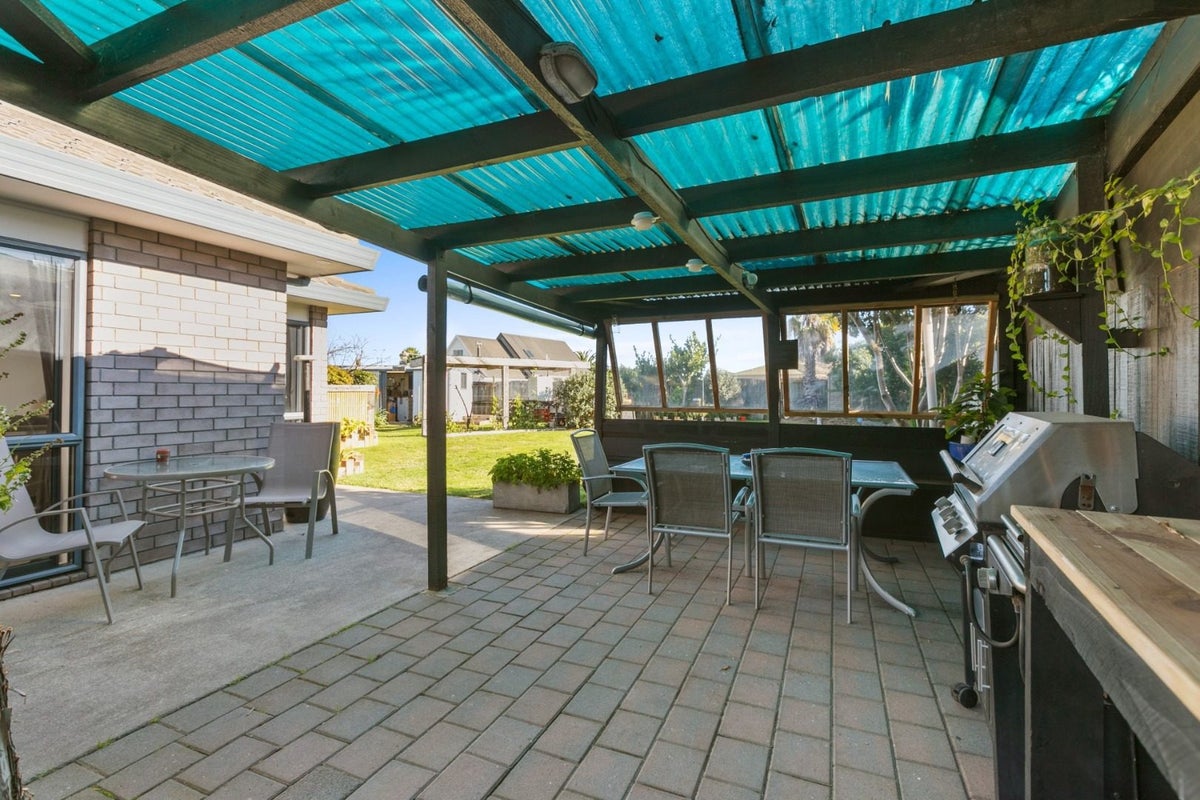 19 Katerini Grove, Papamoa Beach, Papamoa - Carousel 10