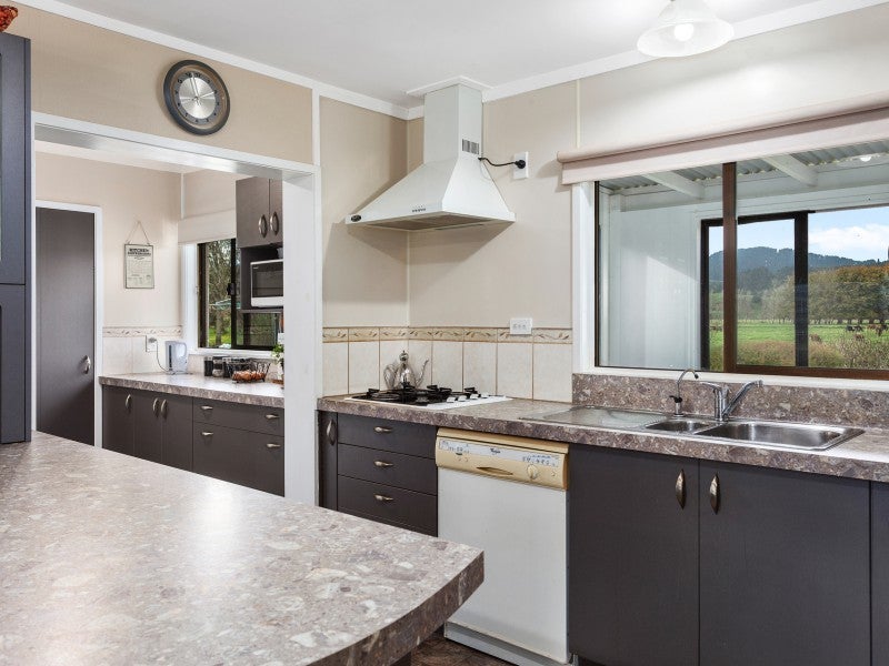 201 Reid RD, RUATOKI, TANEATUA - Carousel 2