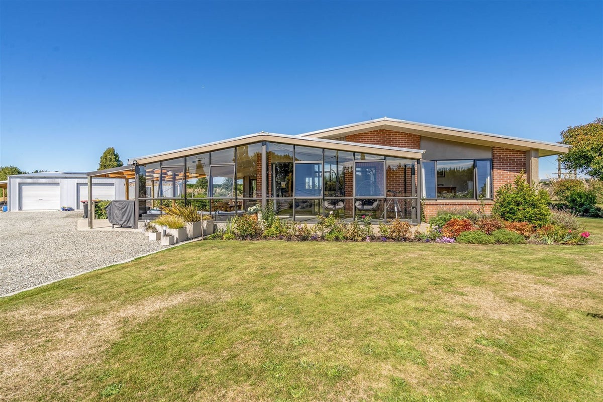 49 Nine Mile Road, Gore - Carousel 1