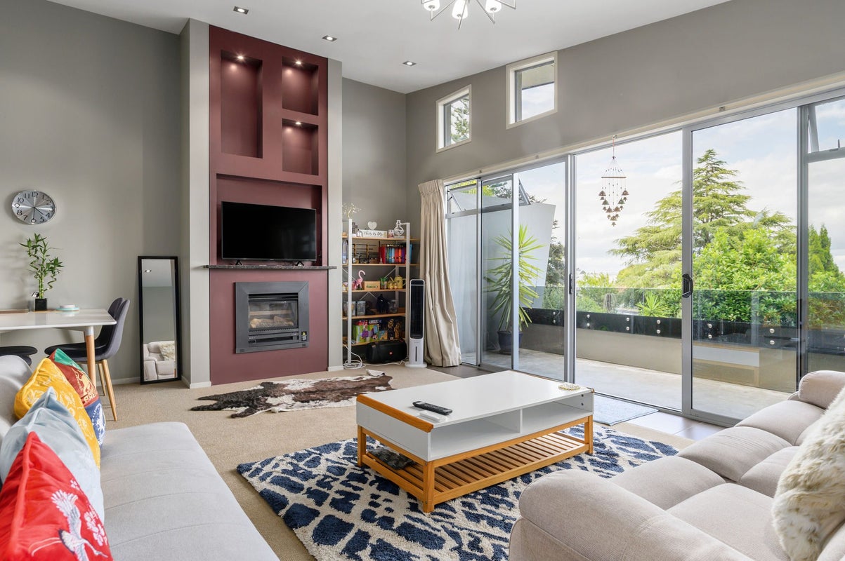 21E Ruakiwi Road, Hamilton Lake, Hamilton - Carousel 2