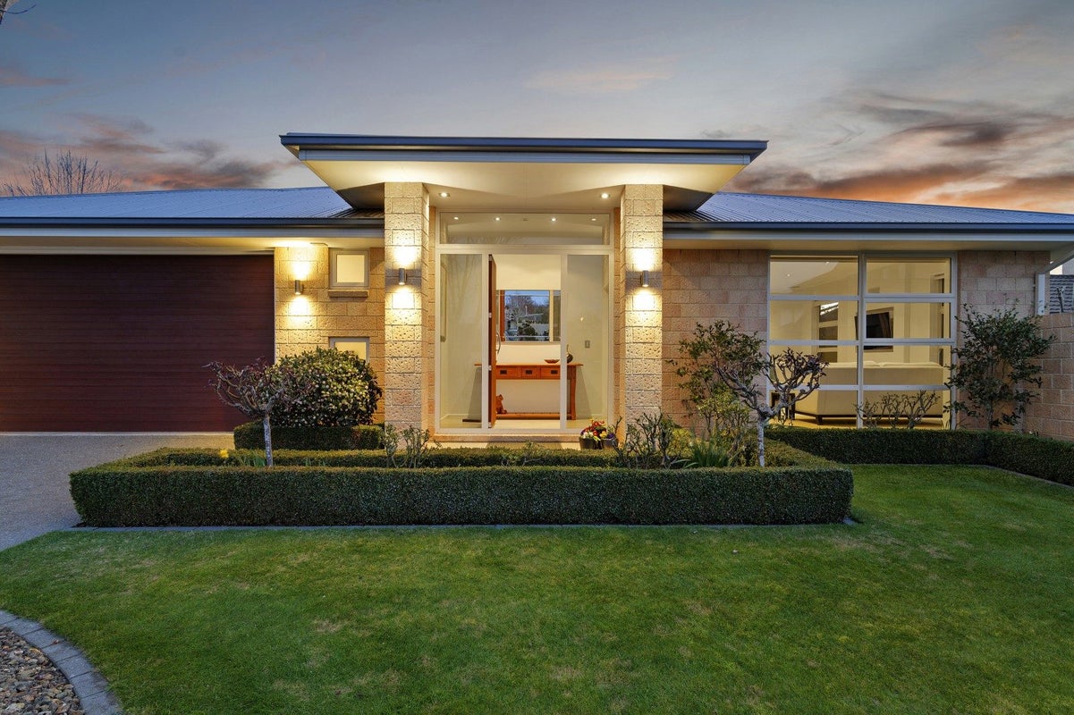 23 Applefield Court, Northwood, Christchurch - Carousel 2