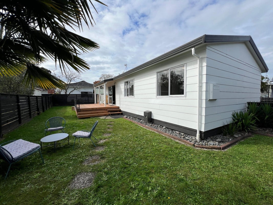 16 Purcell Place, Melville, Hamilton - Carousel 1