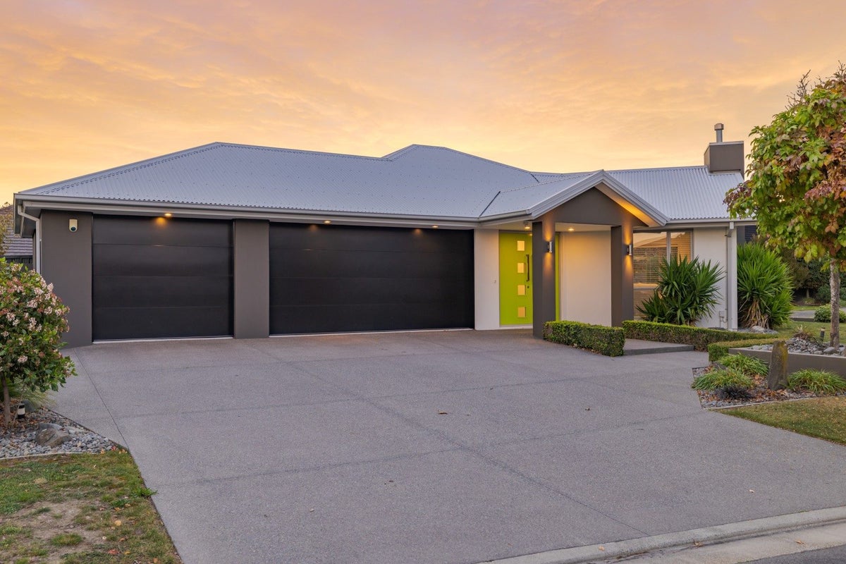 5 Reka Street, Parklands, Christchurch - Carousel 1