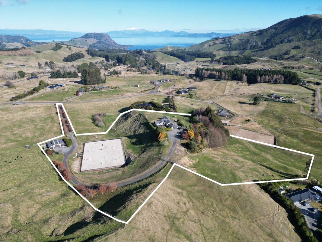 20 Katelyn Place, Kinloch, Taupo - Carousel 48