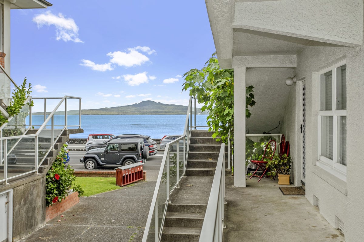 8/171 Tamaki Drive, Kohimarama, Auckland - Carousel 2
